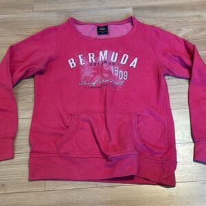 Bermuda pink scoop crewneck hoodie size medium women’s  Bought in Bermuda and su